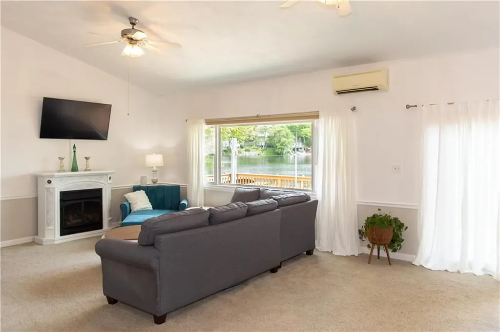 6 Birch Drive Exeter RI 02822