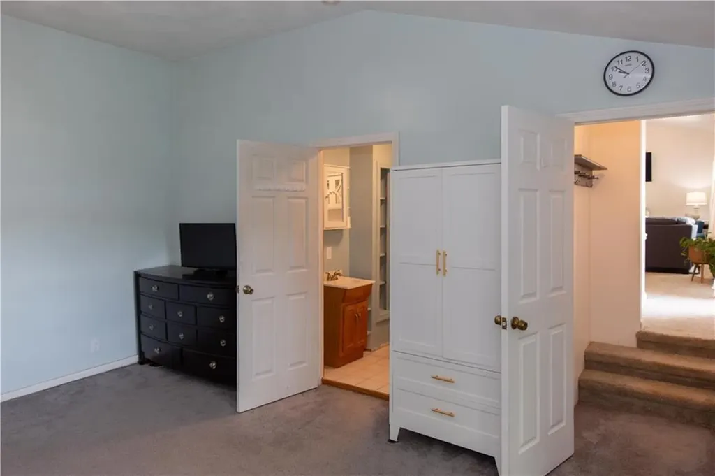 6 Birch Drive Exeter RI 02822