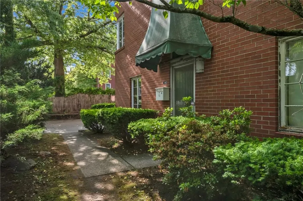 160 Waterman Street Providence RI 02906