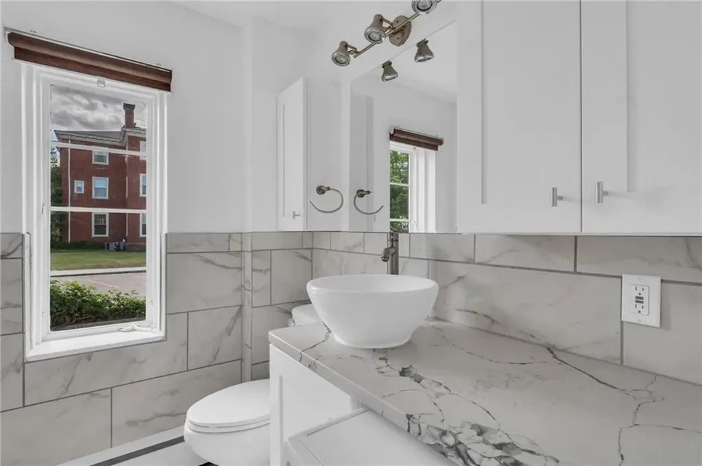 160 Waterman Street Providence RI 02906