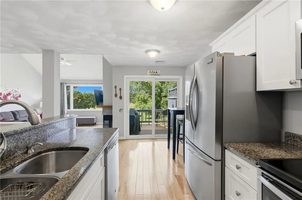 74 Valley Green Court North Providence RI 02904