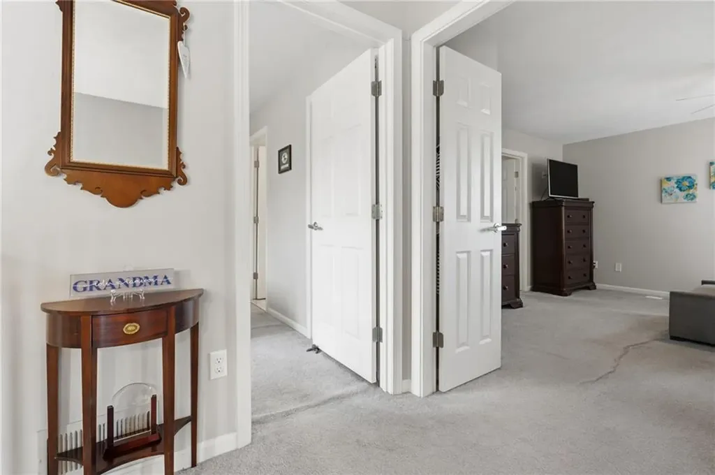 74 Valley Green Court North Providence RI 02904