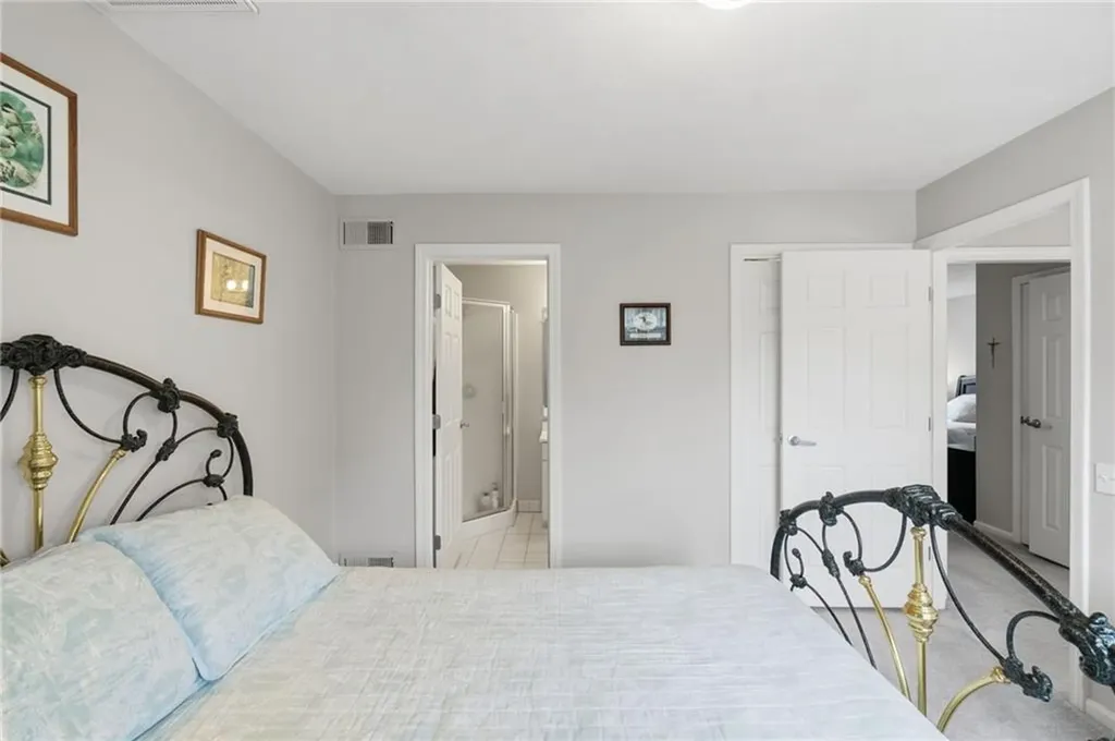 74 Valley Green Court North Providence RI 02904