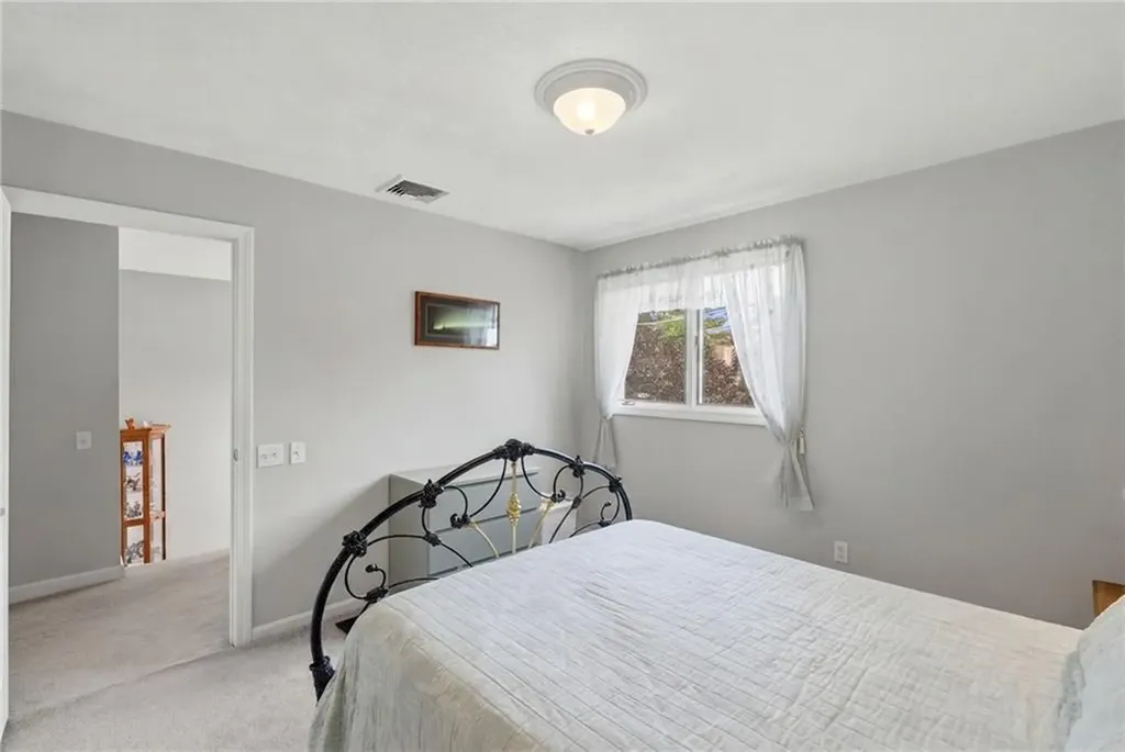 74 Valley Green Court North Providence RI 02904