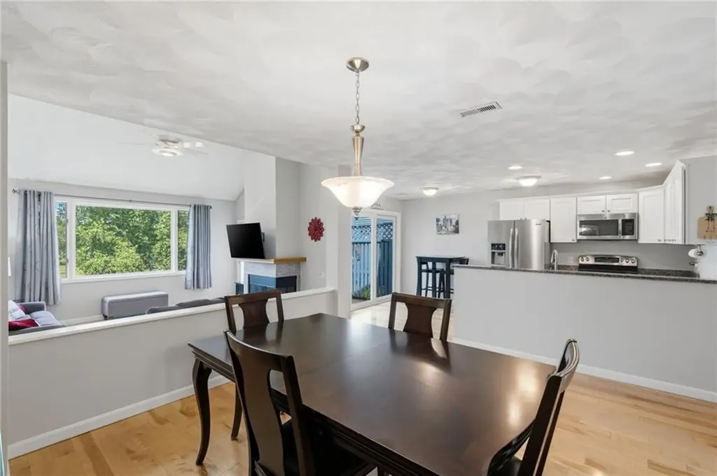 74 Valley Green Court North Providence RI 02904