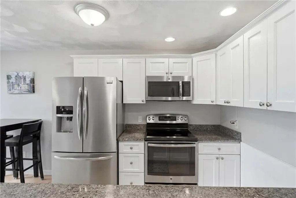 74 Valley Green Court North Providence RI 02904
