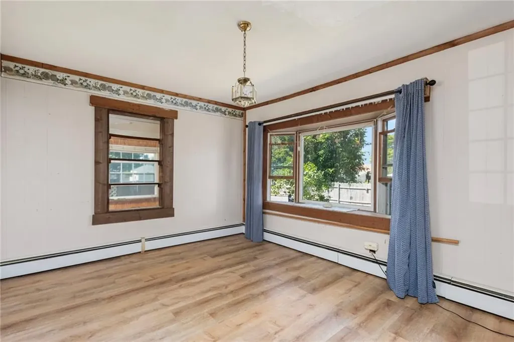 60 Cottage Avenue Portsmouth RI 02871