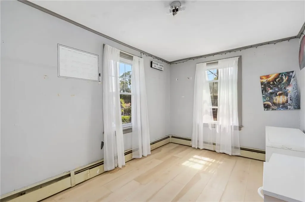 60 Cottage Avenue Portsmouth RI 02871