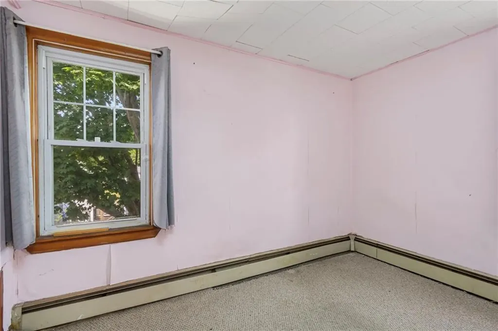 60 Cottage Avenue Portsmouth RI 02871