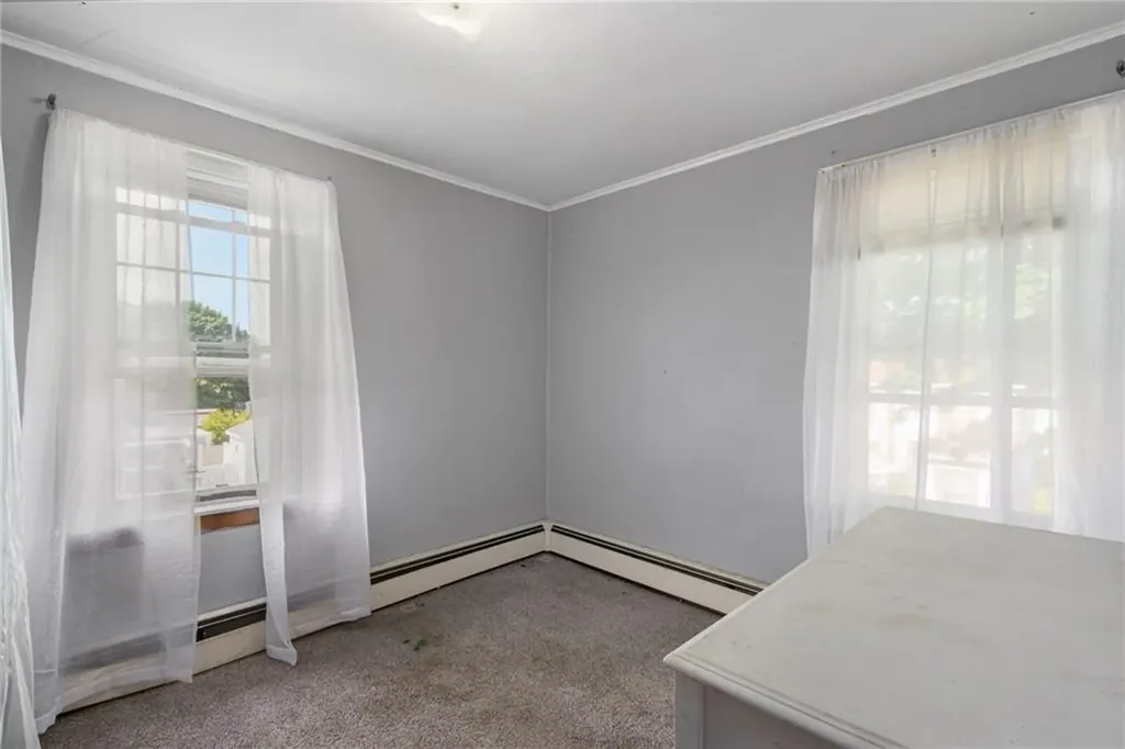 60 Cottage Avenue Portsmouth RI 02871