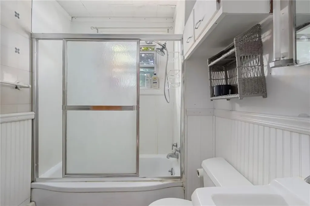 60 Cottage Avenue Portsmouth RI 02871
