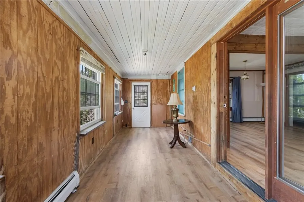 60 Cottage Avenue Portsmouth RI 02871