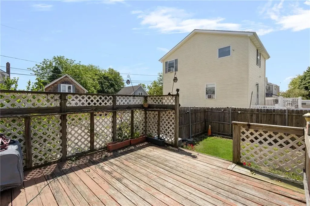 60 Cottage Avenue Portsmouth RI 02871