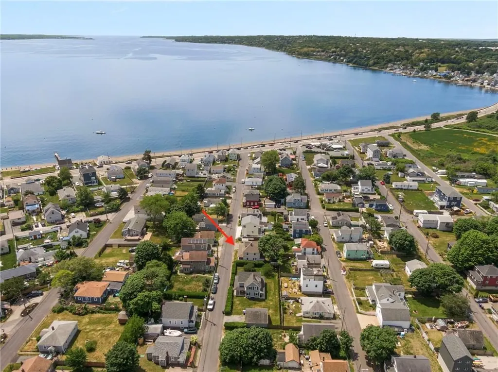 60 Cottage Avenue Portsmouth RI 02871