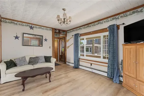 60 Cottage Avenue Portsmouth RI 02871