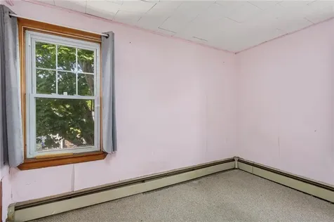 60 Cottage Avenue Portsmouth RI 02871
