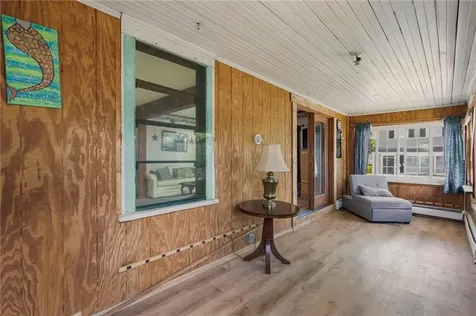 60 Cottage Avenue Portsmouth RI 02871