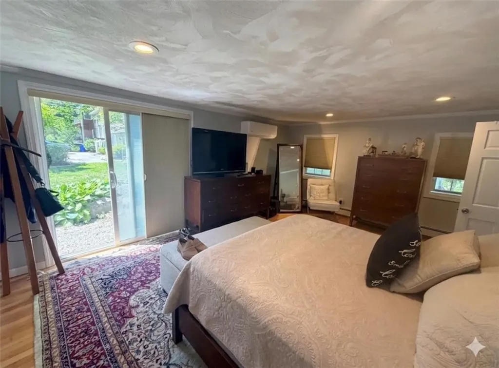 36 Pettaquamscutt Lake Road Narragansett RI 02874