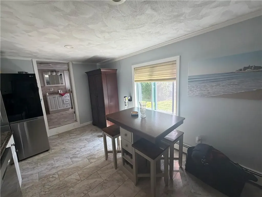 36 Pettaquamscutt Lake Road Narragansett RI 02874