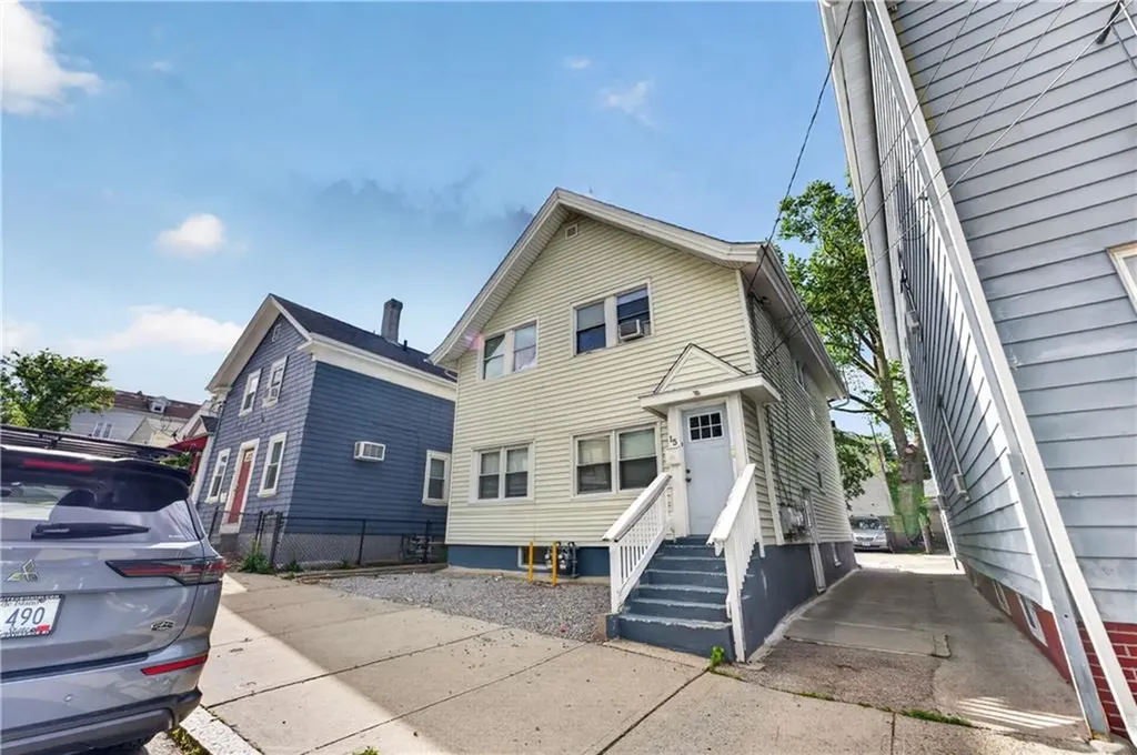 15 Armington St Street Providence RI 02908