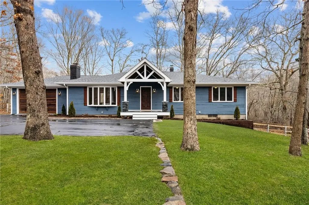 141 Congdon Drive South Kingstown RI 02879