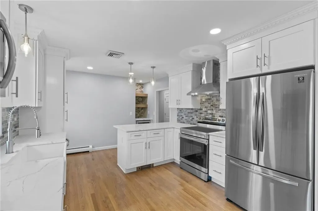 141 Congdon Drive South Kingstown RI 02879