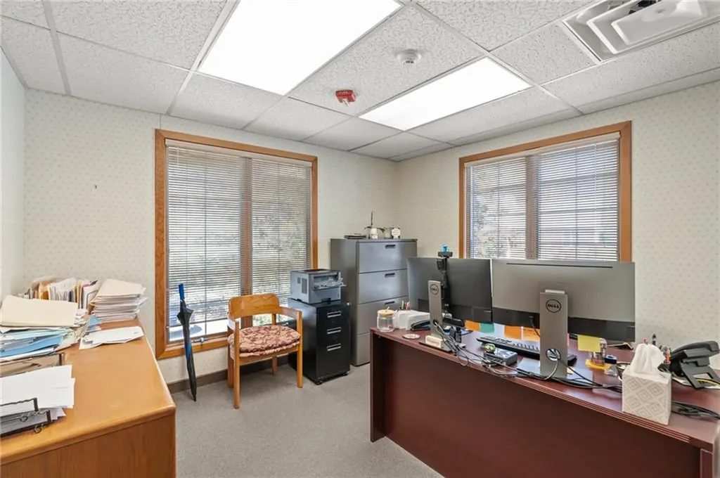 33 College Hill Road Warwick RI 02886
