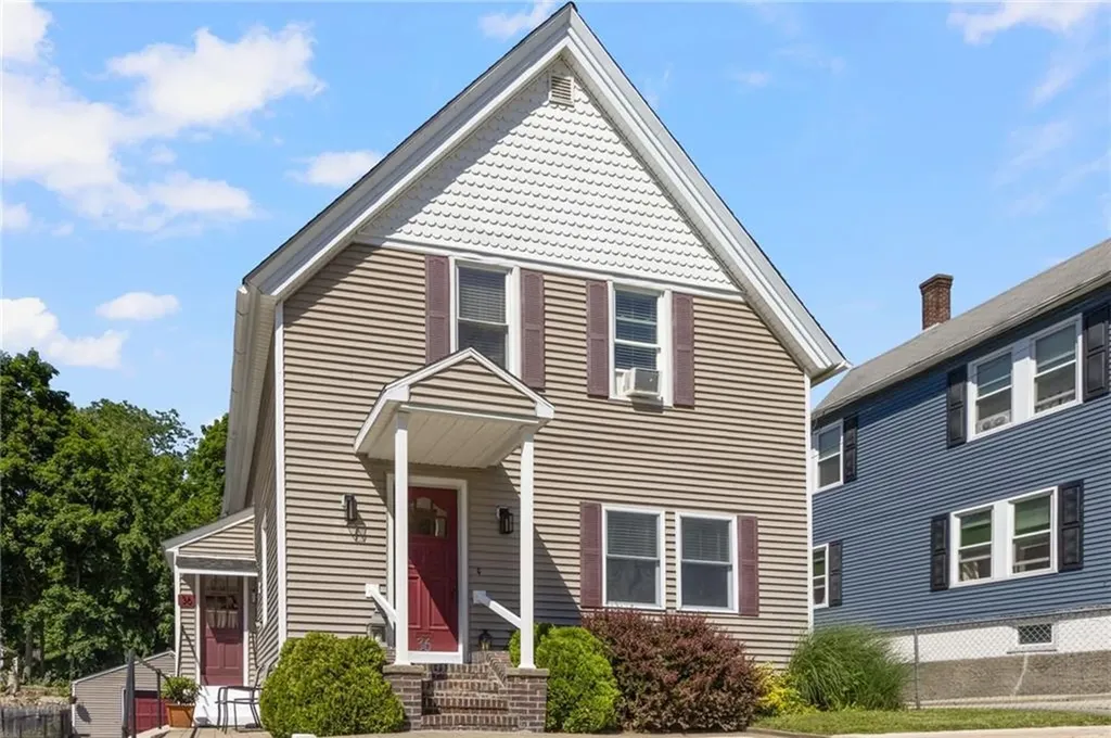 36 Pine Street Woonsocket RI 02895