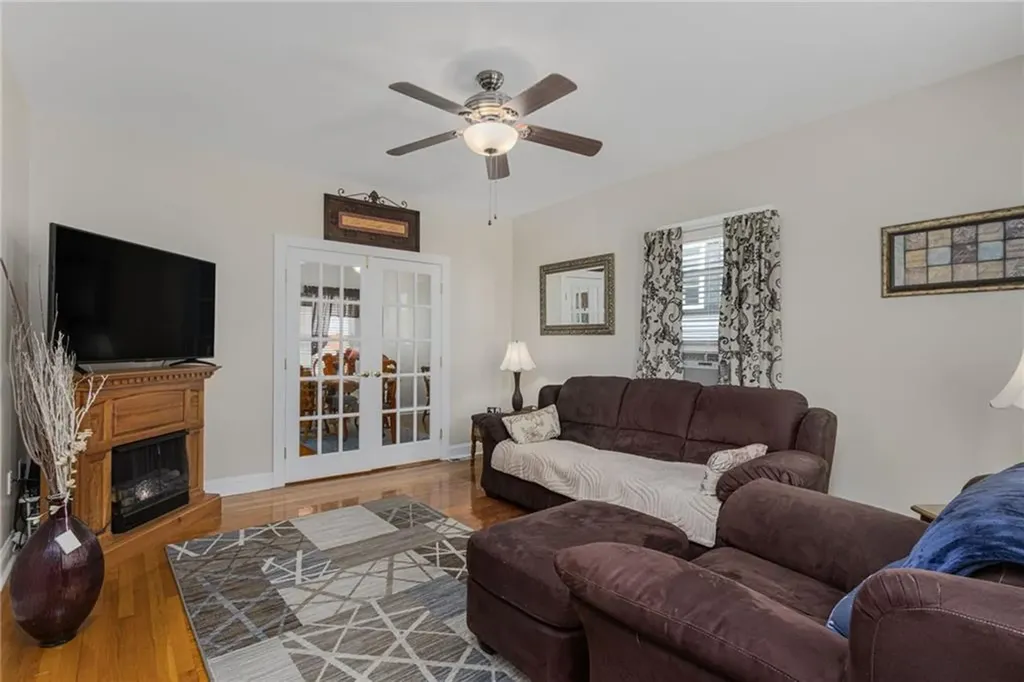 36 Pine Street Woonsocket RI 02895