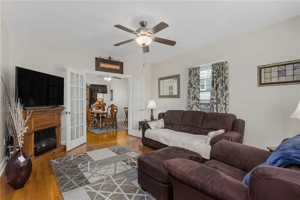 36 Pine Street Woonsocket RI 02895