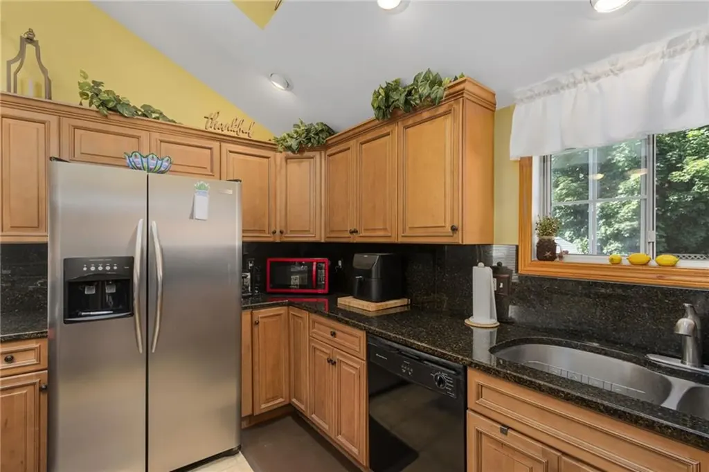 36 Pine Street Woonsocket RI 02895