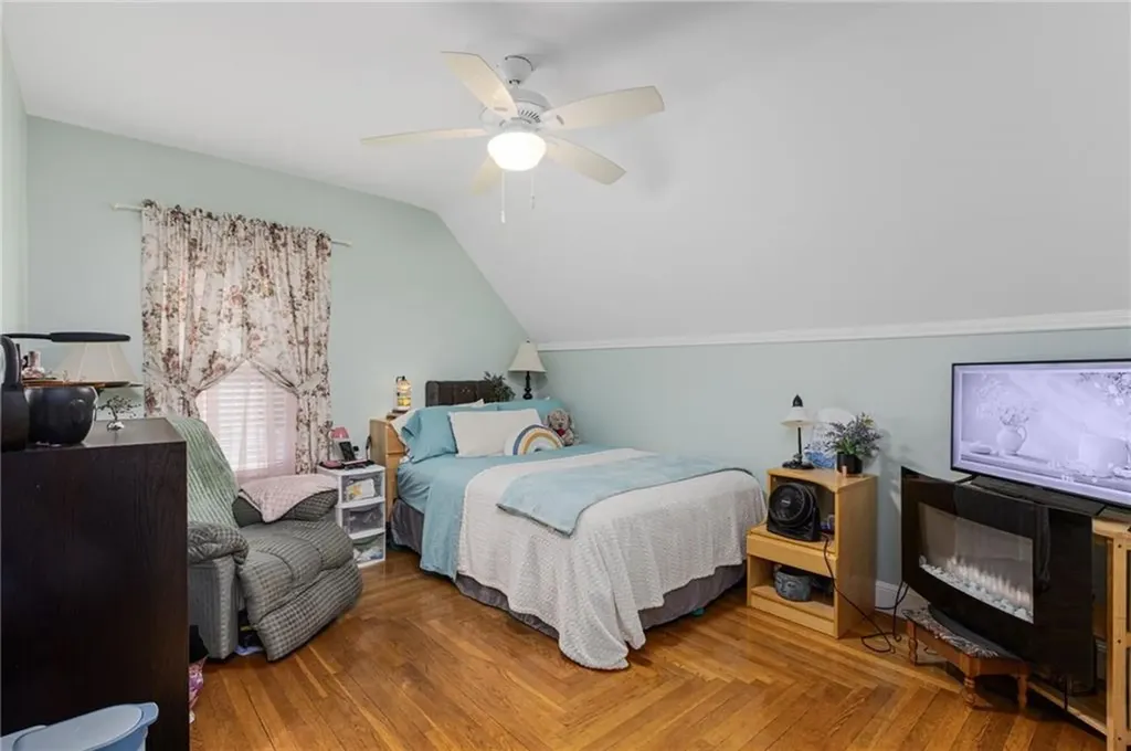 36 Pine Street Woonsocket RI 02895