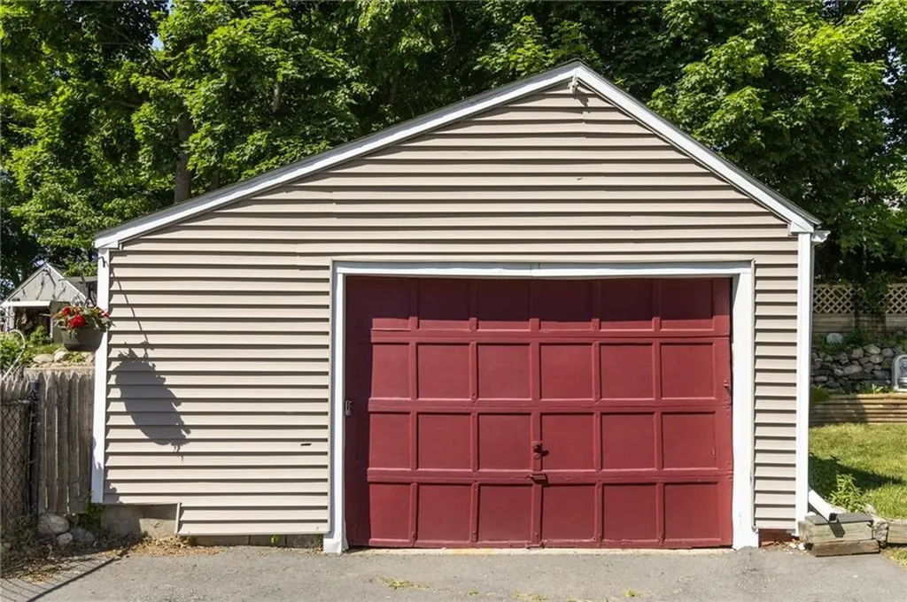 36 Pine Street Woonsocket RI 02895