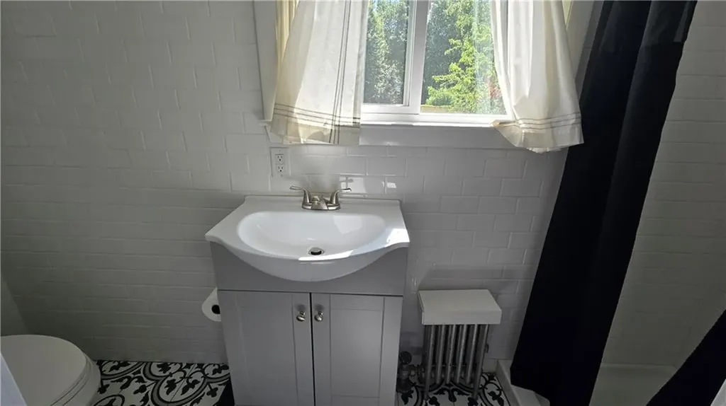63 La Salle Drive Providence RI 02908