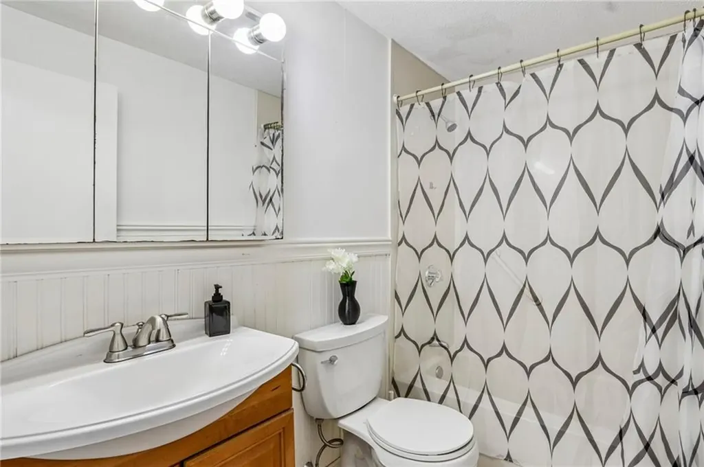 64 Main Street Stoneham MA 02180