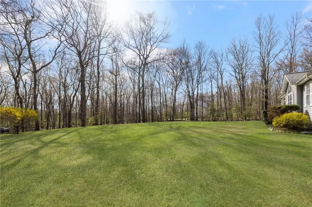 46 Stubble Brook Road West Greenwich RI 02817