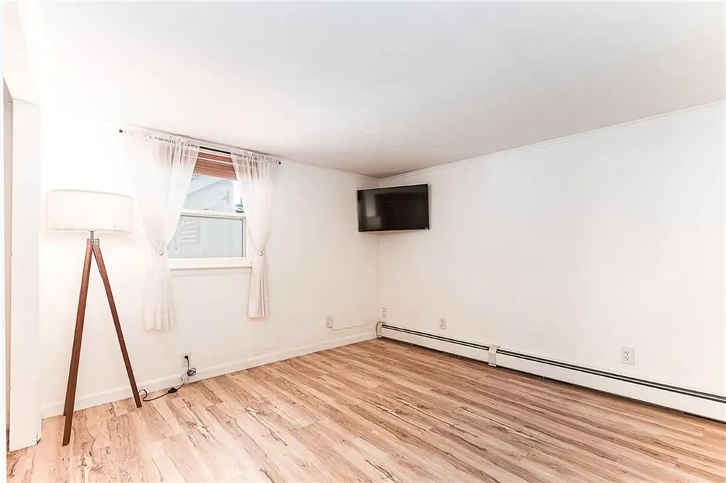 390 Nausauket Road Warwick RI 02886