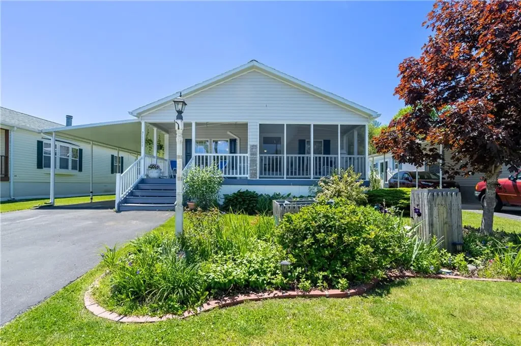 3 Blackbird Street Tiverton RI 02878