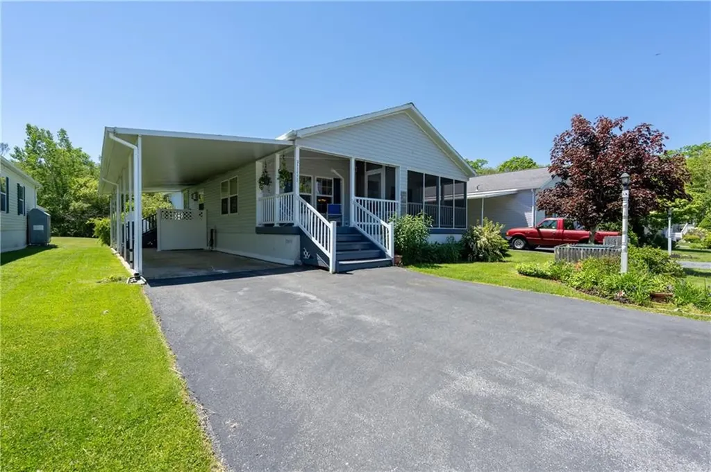 3 Blackbird Street Tiverton RI 02878