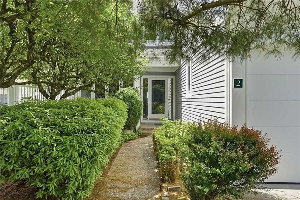 2 Bagy Wrinkle Cove Warren RI 02885