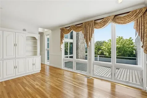 2 Bagy Wrinkle Cove Warren RI 02885