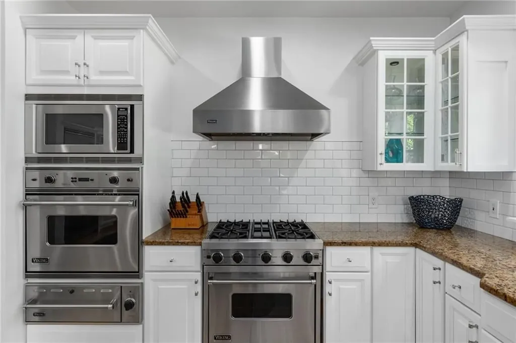 19 Cassandra Lane North Kingstown RI 02852