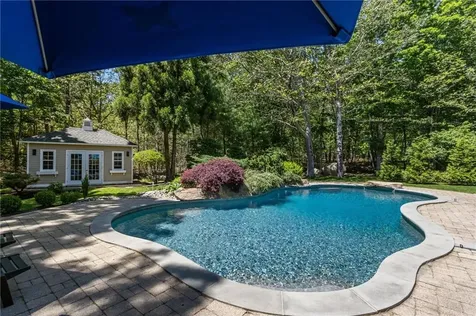 19 Cassandra Lane North Kingstown RI 02852