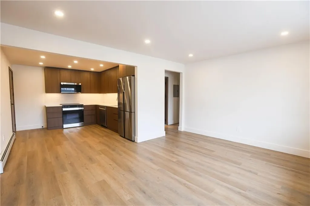 787 Admiral Street Providence RI 02908