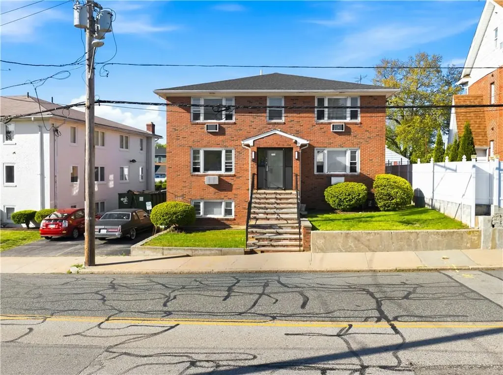 787 Admiral Street Providence RI 02908