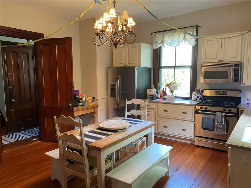 12 Clarke Street Newport RI 02840