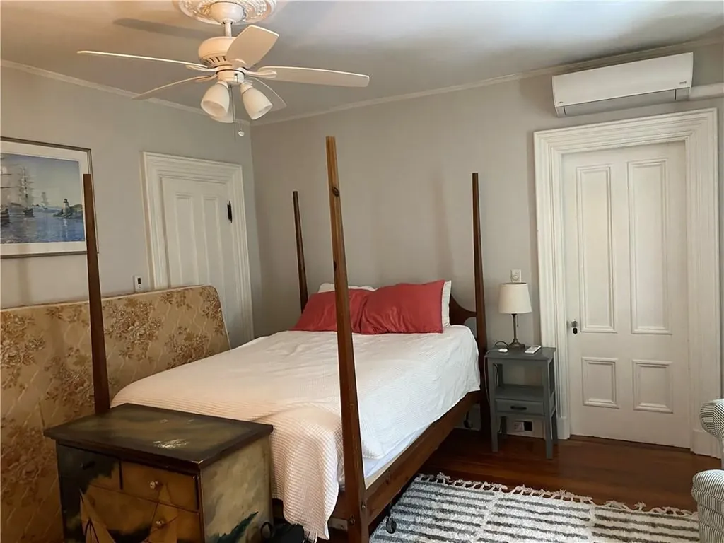 12 Clarke Street Newport RI 02840