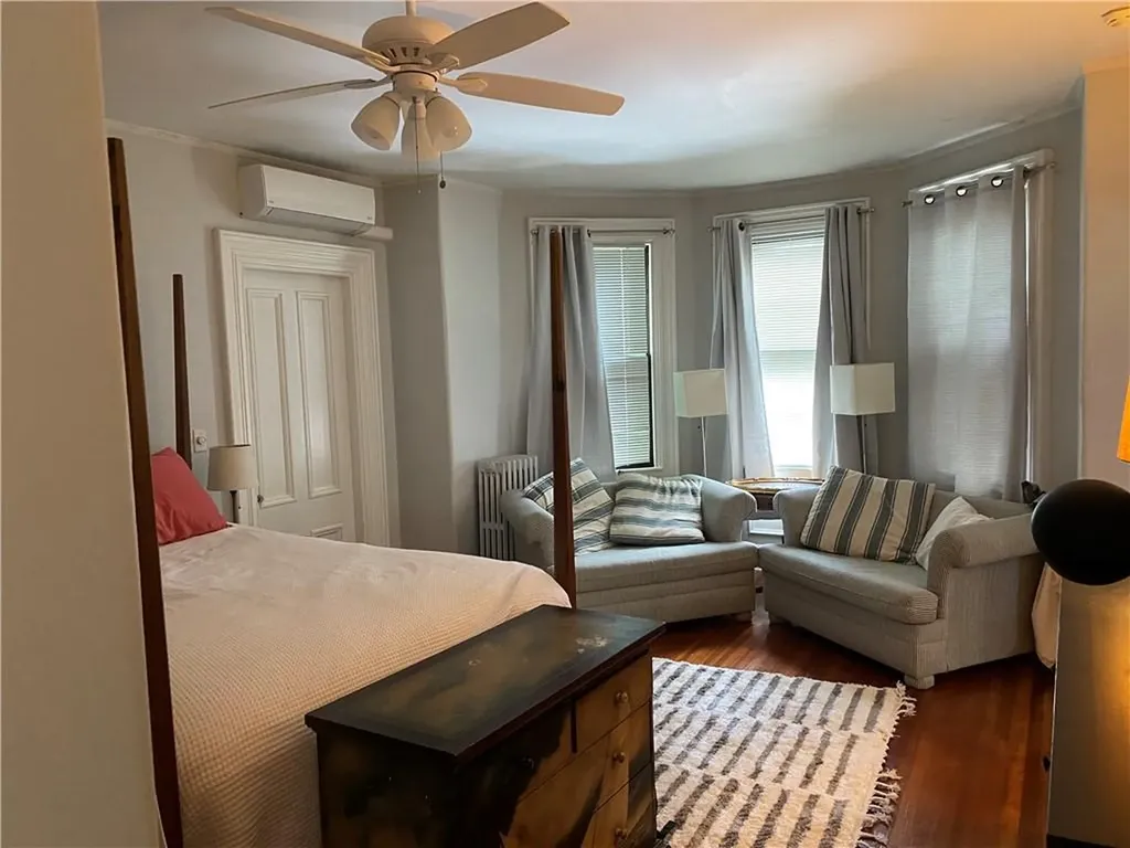 12 Clarke Street Newport RI 02840