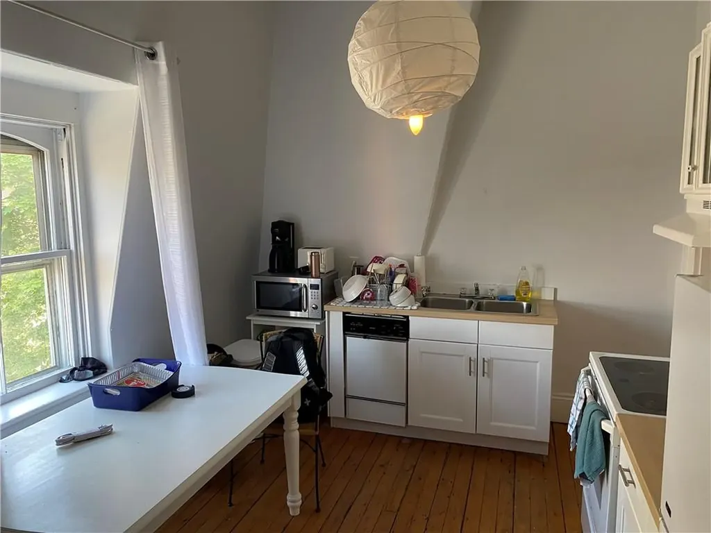 10 Clarke Street Newport RI 02840