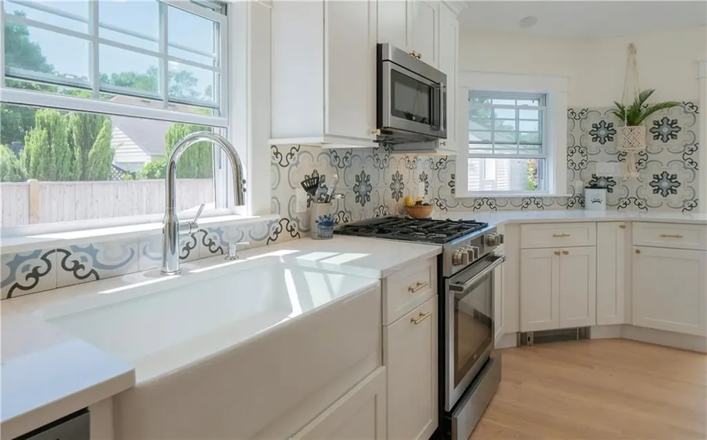 122 Ruggles Avenue Newport RI 02840